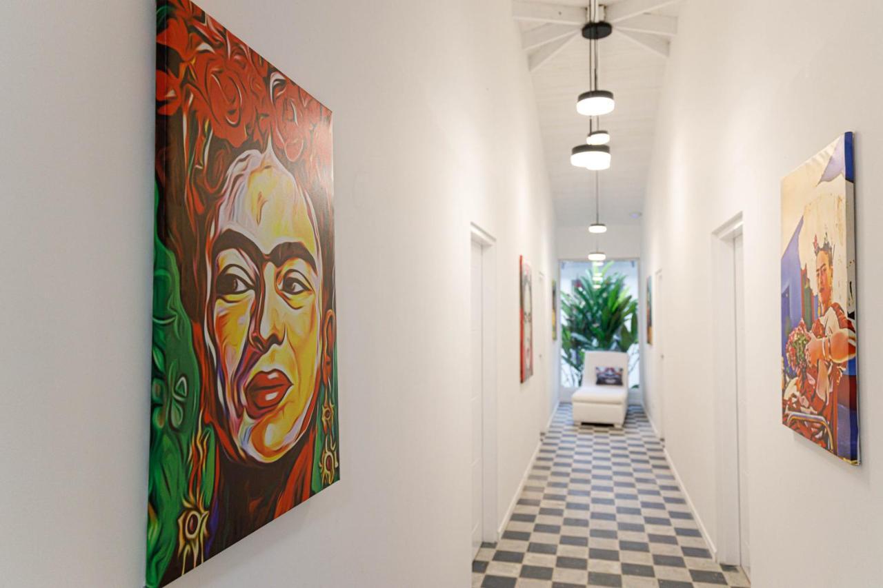 Gigi Brown Villa Frida Beachfront Puerto Viejo de Talamanca Dış mekan fotoğraf